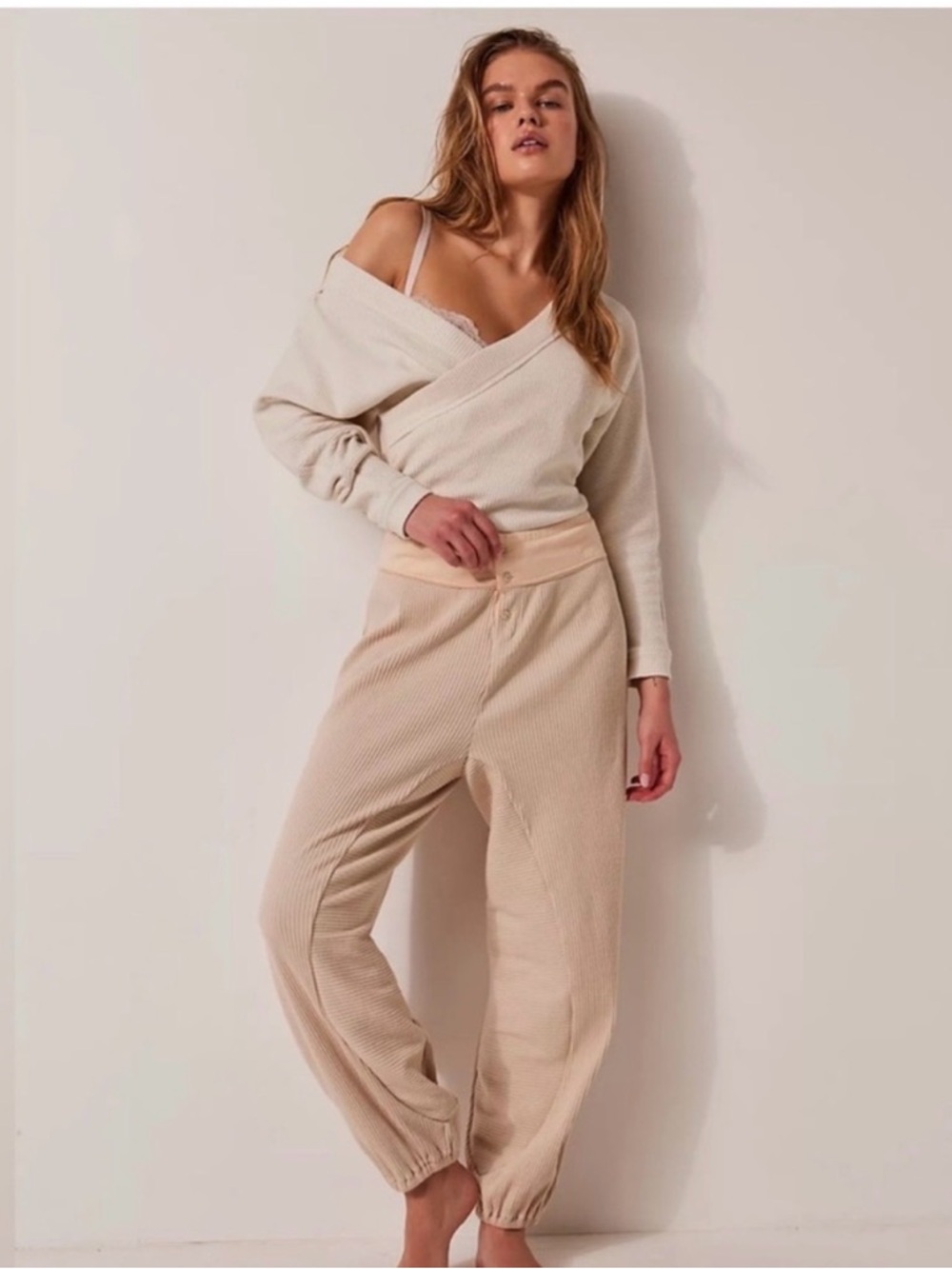 ⭐️Free People Loving this Feeling Off the Shoulders. Bodysuit⭐️